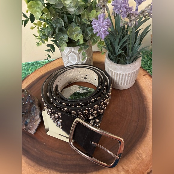 unbranded Accessories - Chic Leather Black Belt with Silver and Clear Studs